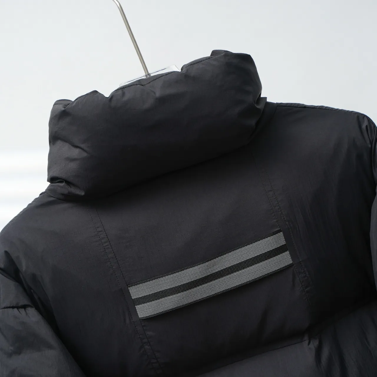 P780 CANADA GOOSE丨Canada Goose 2802 Sleeve Logo Stand Collar Down Jacket Color: Black Black Label Size: XS-XXL